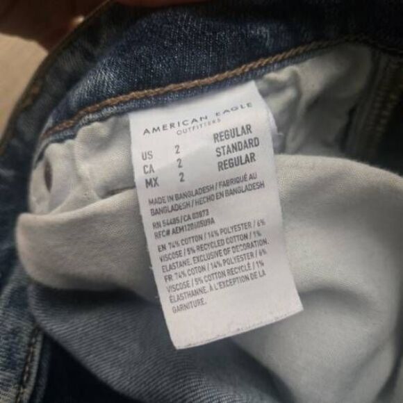 American Eagle stretch Mom Jeans high waist size 2 - Picture 9 of 11